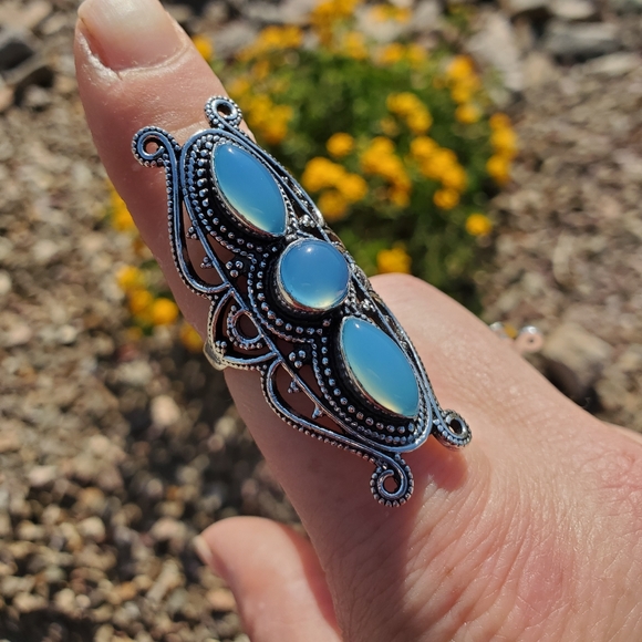 New Chalcedony 925 Silver Statement Ring. - Picture 6 of 12